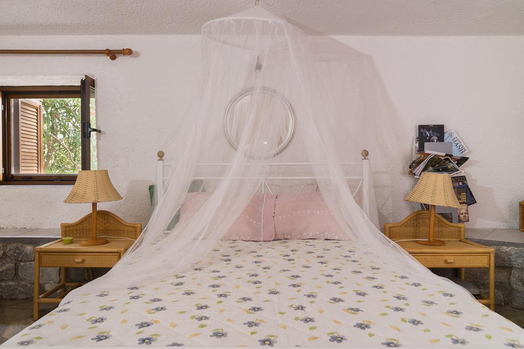 Elise Cottage Vathi  Bilik gambar